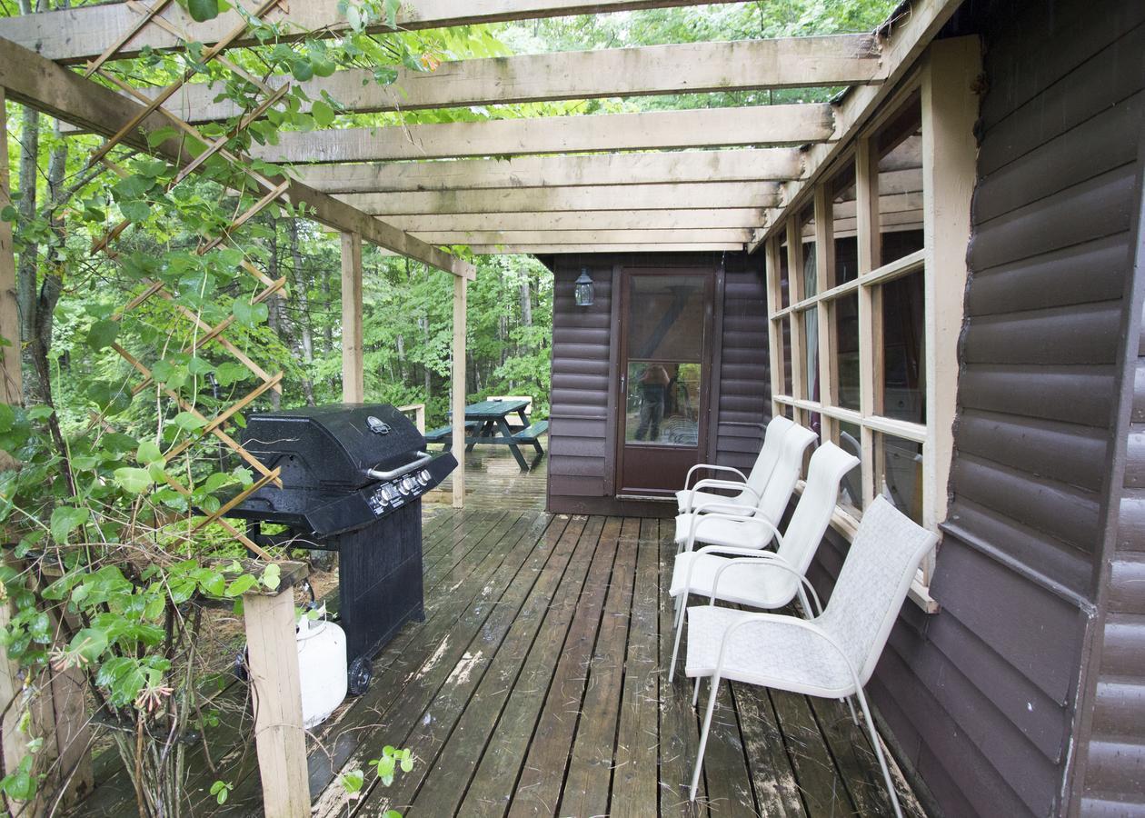 The Pines Cottage Resort Oxtongue Lake Exterior foto
